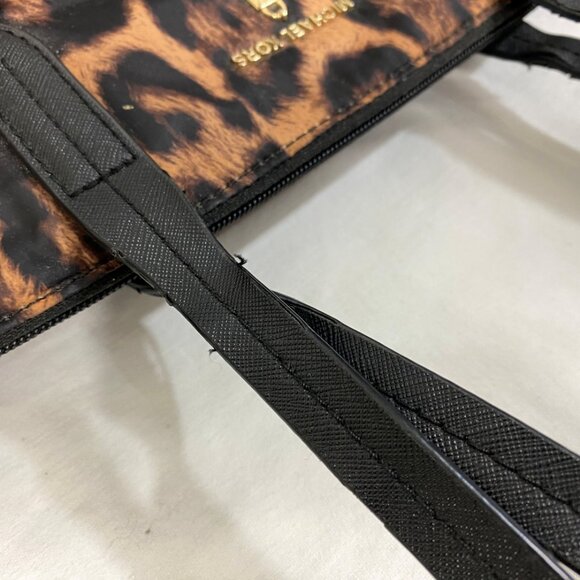 Michael Kors Leopard Nylon Kelsey Tote Bag Purse - Picture 12 of 13